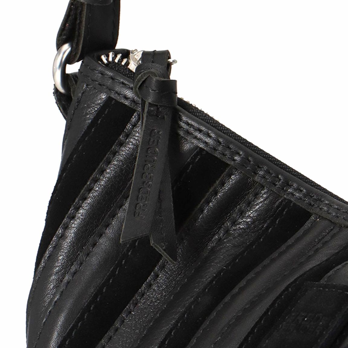 Bucketbag Ravi FREDsBRUDER schwarz Materialmix 