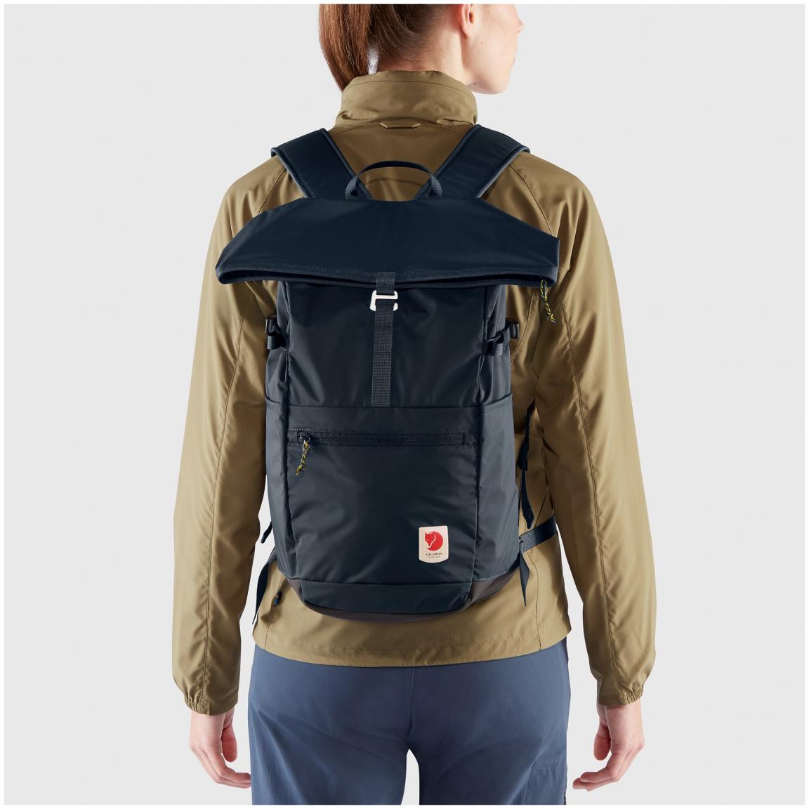 Rolltop Freizeitrucksack mit Laptopfach Fjällräven High Coast Foldsack Clay