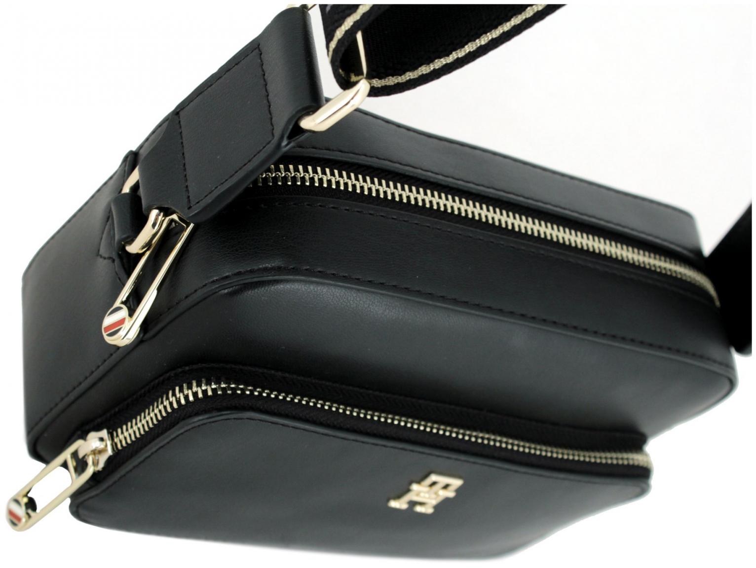 Tommy Hilfiger Crossovertasche Joy Camera Bag schwarz