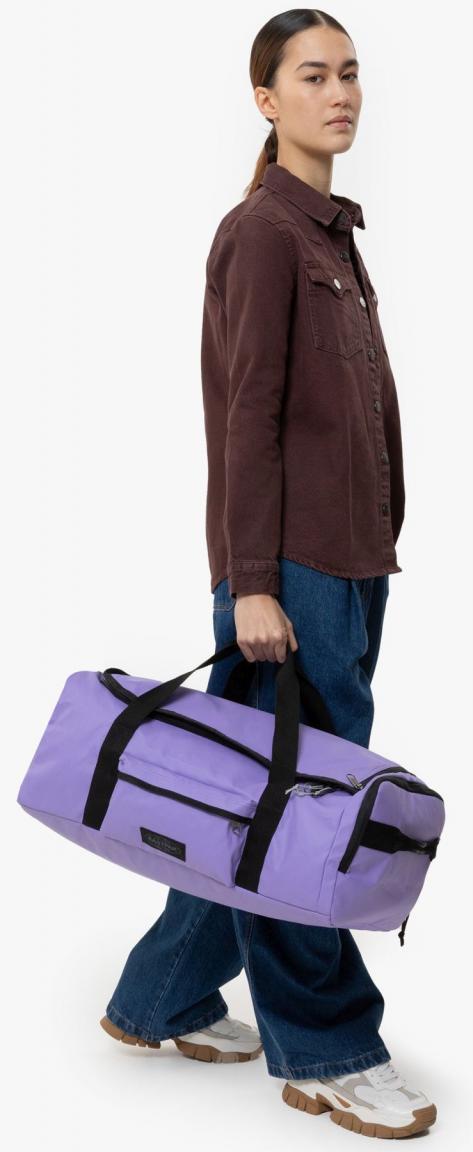 Wellnesstasche Tarp DufflR S Eastpak Travelbag Peta Lavender