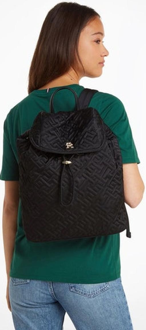 eleganter Damenrucksack wattiert Nylon Black Hilfiger Flow Flap